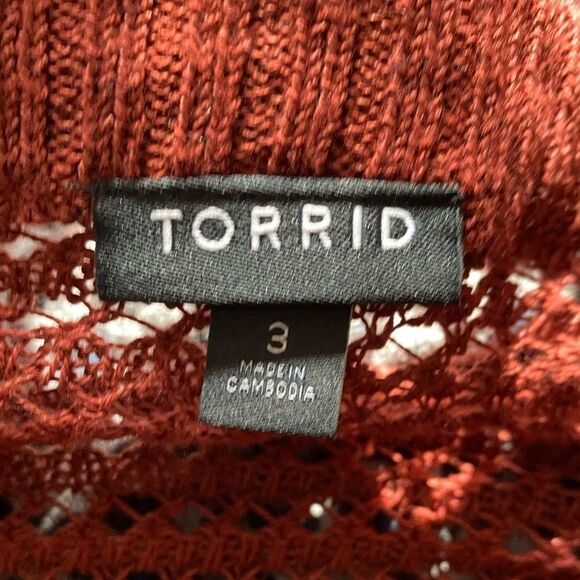 TORRID RUST RED OPEN STITCH & POINTELLE V-NECK CROP PULLOVER SWEATER - Picture 4 of 6